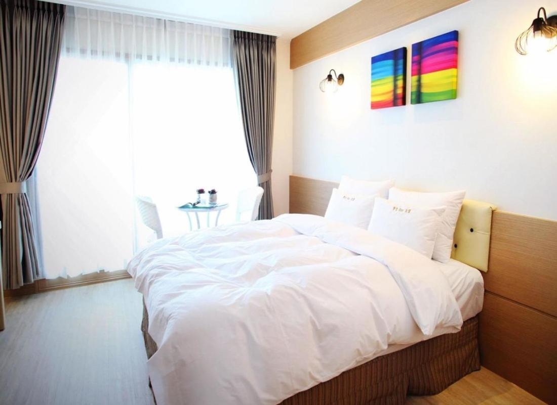 Tongyeong Bay Condo Hotel מראה חיצוני תמונה
