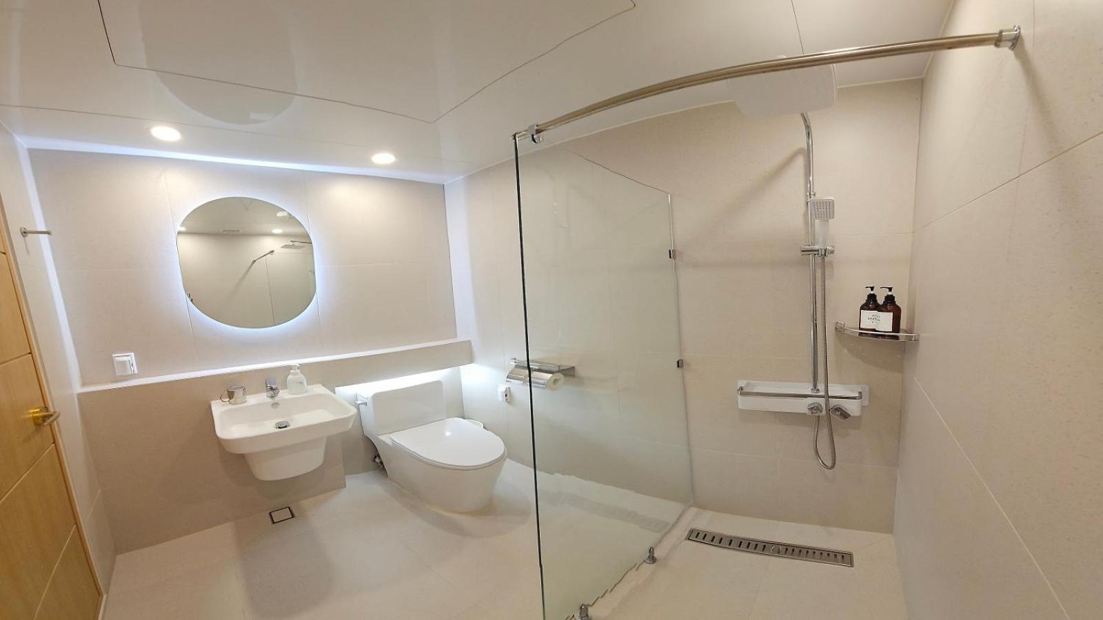 Tongyeong Bay Condo Hotel מראה חיצוני תמונה